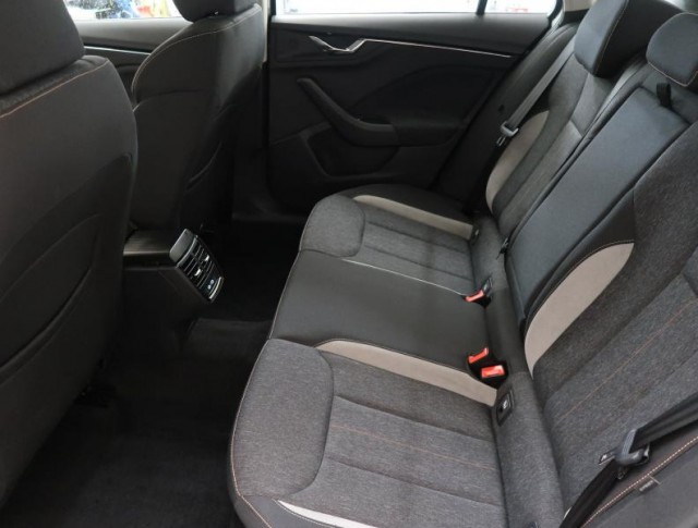 Škoda Kamiq  1.0 TSI Style