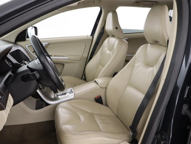 Volvo XC60  D5 