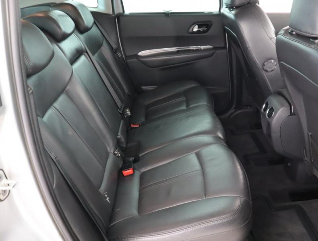 Peugeot 3008  2.0 HDi 