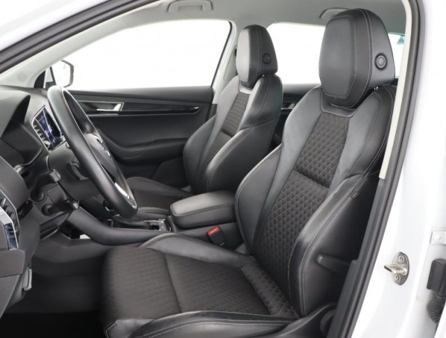 Škoda Karoq  1.5 TSI 