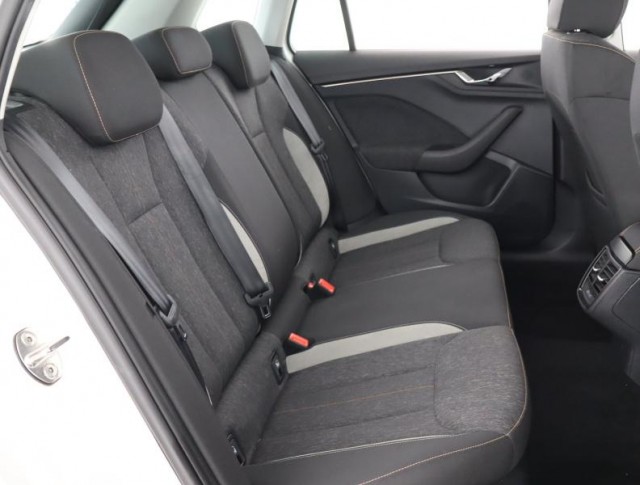 Škoda Kamiq  1.0 TSI Style