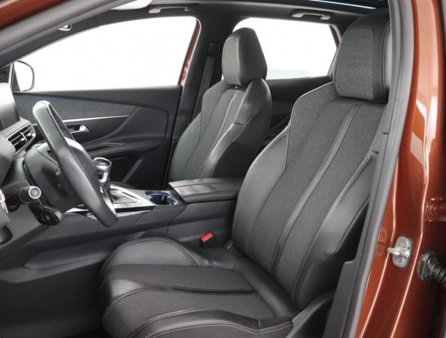 Peugeot 3008  1.2 PureTech GT Line