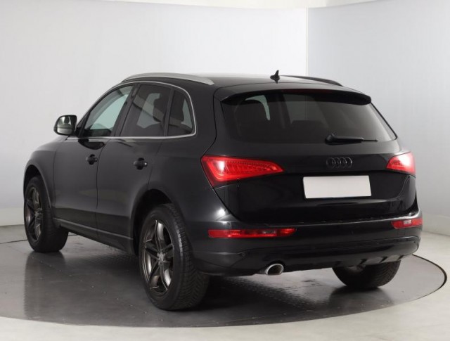 Audi Q5  2.0 TDI 