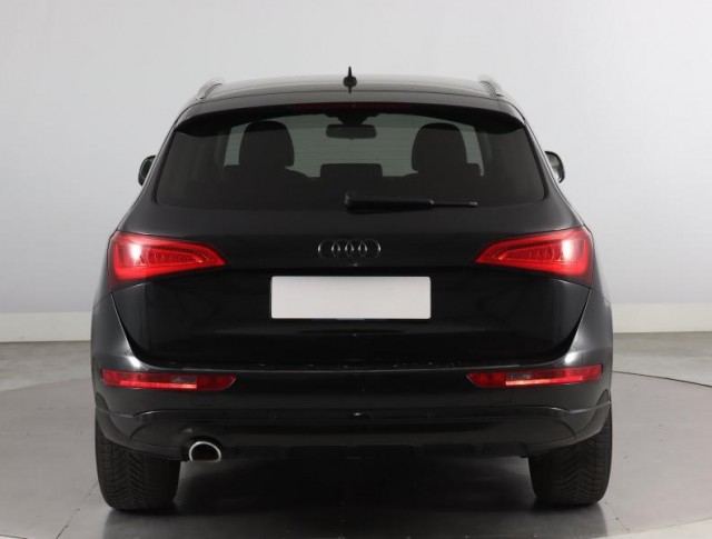 Audi Q5  2.0 TDI 