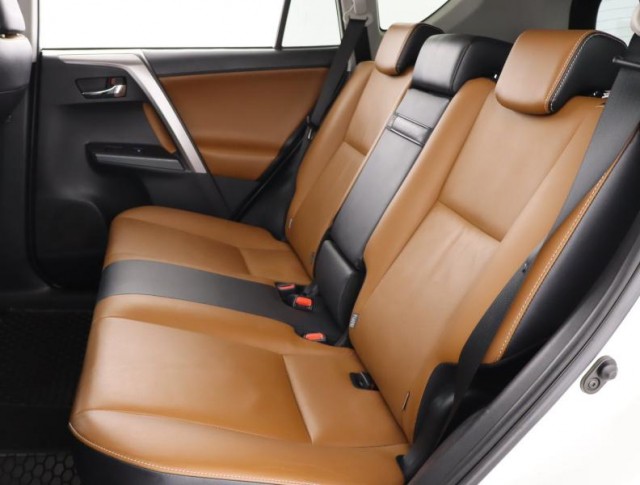 Toyota RAV 4  2.5 Hybrid 