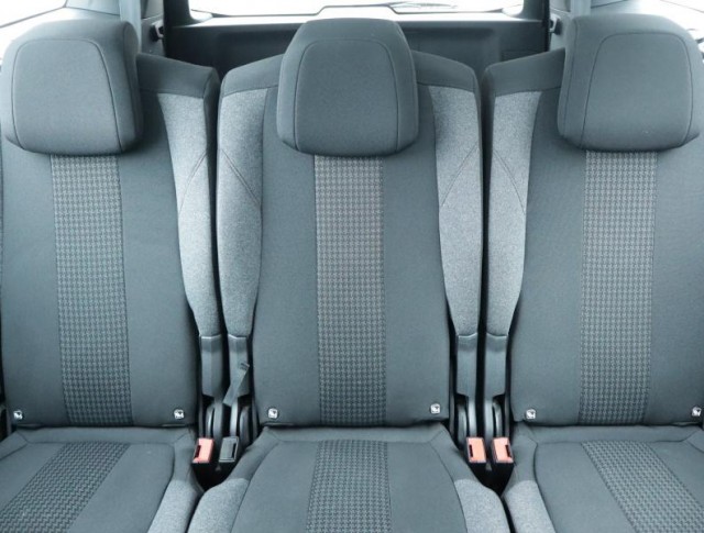 Peugeot 5008  PureTech 130 Active Pack