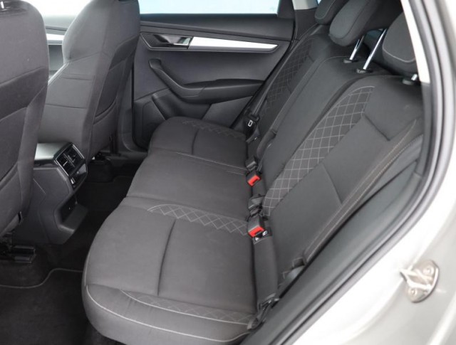 Škoda Karoq  1.0 TSI Style Plus