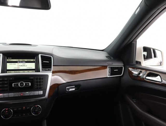 Mercedes-Benz ML  ML 350 BlueTEC 