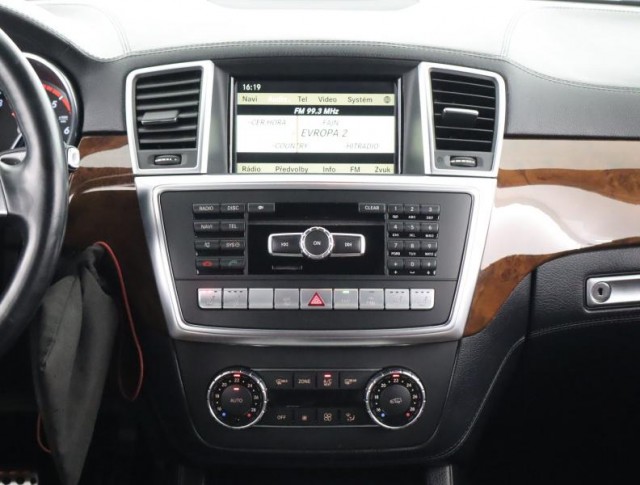 Mercedes-Benz ML  ML 350 BlueTEC 