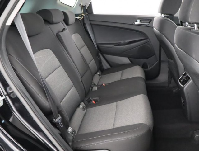 Hyundai Tucson  1.6 CRDi Trikolor