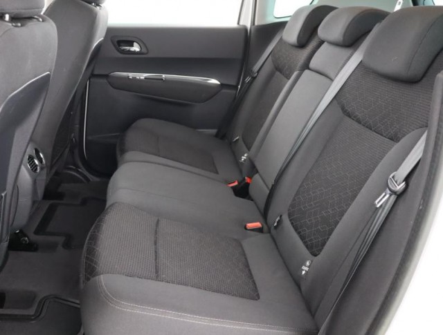 Peugeot 3008  1.6 VTi 