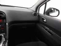 Peugeot 3008  1.6 VTi 