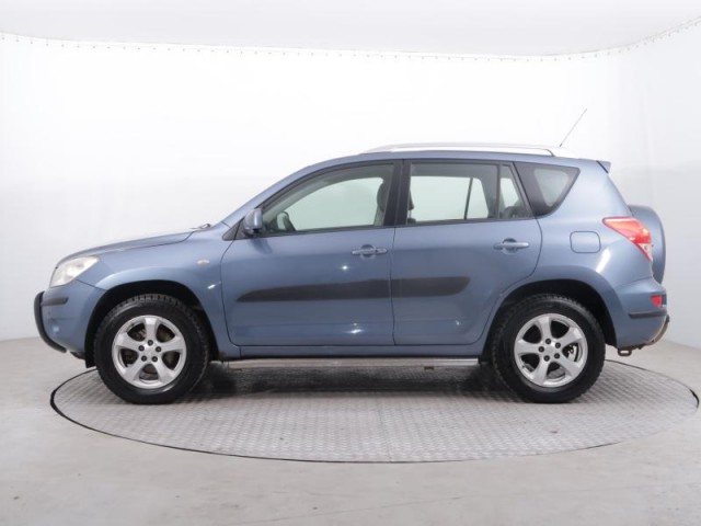 Toyota RAV 4  2.0 VVT-i 