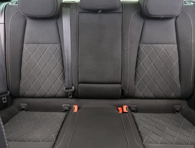 Škoda Karoq  1.5 TSI Sportline