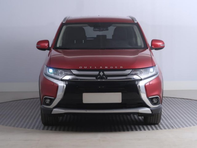 Mitsubishi Outlander  2.0 Intense