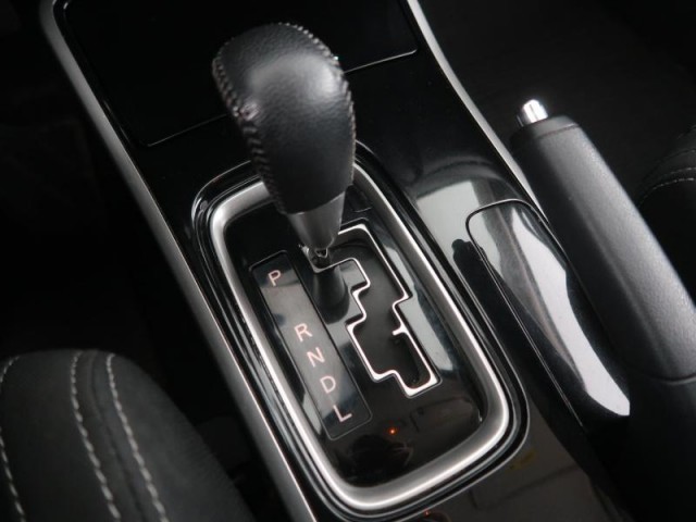 Mitsubishi Outlander  2.0 Intense