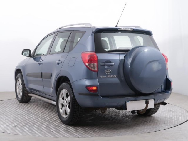 Toyota RAV 4  2.0 VVT-i 