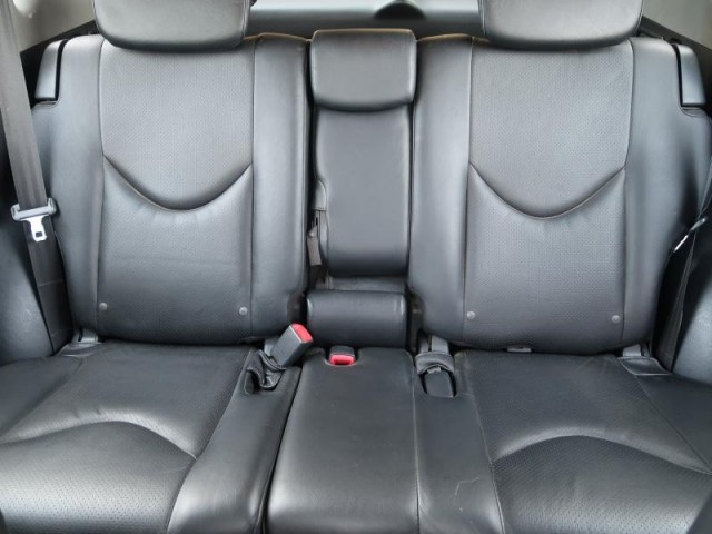 Toyota RAV 4  2.0 VVT-i 