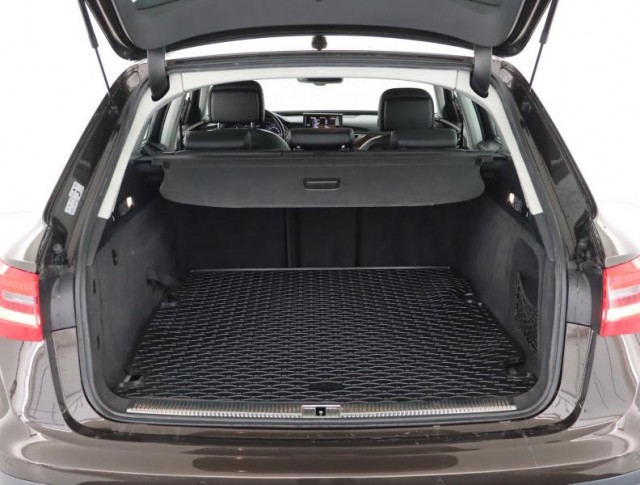 Audi A6 Allroad  3.0 TDI 