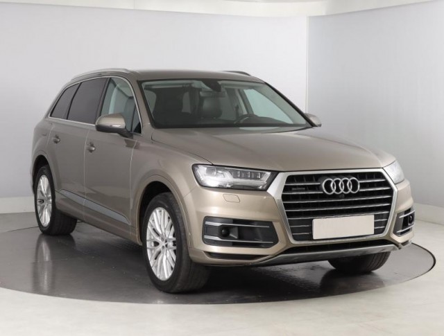 Audi Q7  3.0 TDI 