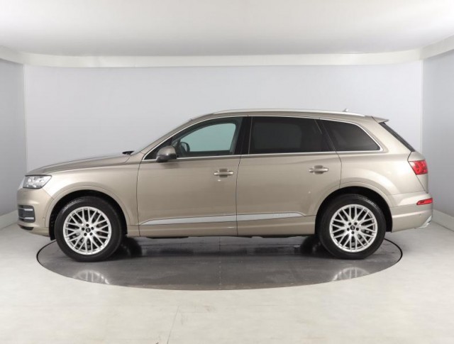 Audi Q7  3.0 TDI 