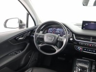 Audi Q7  3.0 TDI 
