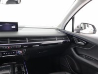 Audi Q7  3.0 TDI 