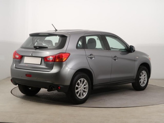 Mitsubishi ASX  1.6 MIVEC 