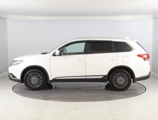 Mitsubishi Outlander  2.0 Intense