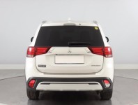 Mitsubishi Outlander  2.0 Intense