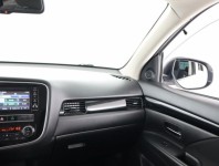 Mitsubishi Outlander  2.0 Intense