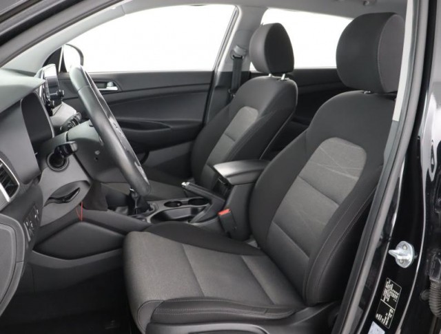 Hyundai Tucson  1.6 CRDi Trikolor