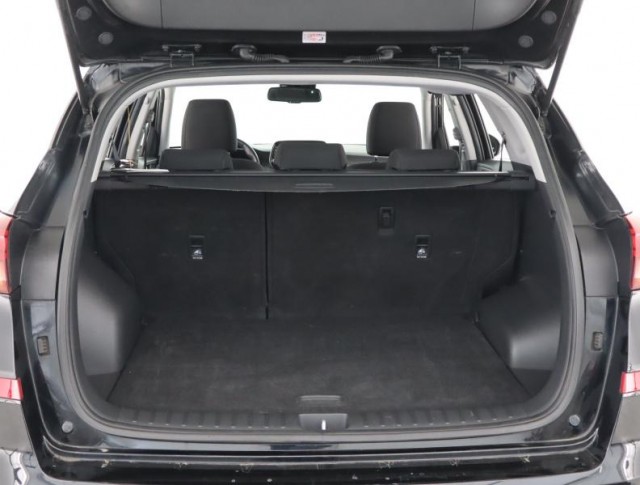 Hyundai Tucson  1.6 CRDi Trikolor