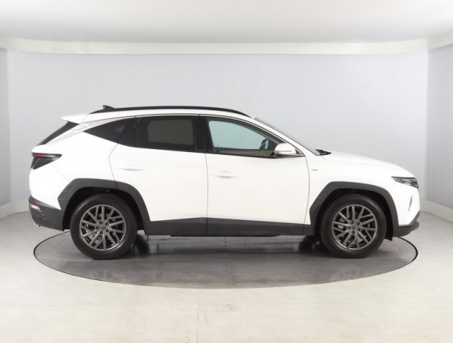 Hyundai Tucson  1.6 T-GDI 48V MHEV 