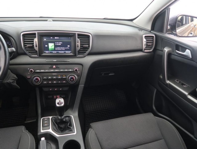 Kia Sportage  2.0 CRDi 