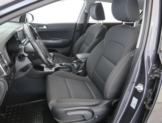 Kia Sportage  2.0 CRDi 