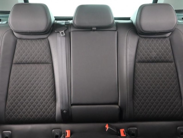 Škoda Karoq  1.5 TSI Style Plus