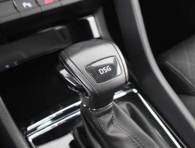 Škoda Karoq  1.5 TSI Style Plus