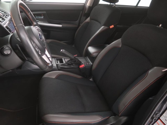 Subaru XV  2.0i 