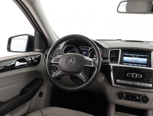 Mercedes-Benz ML  ML 350 BlueTEC 