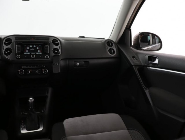Volkswagen Tiguan  2.0 TDI 