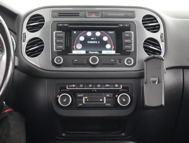 Volkswagen Tiguan  2.0 TDI 