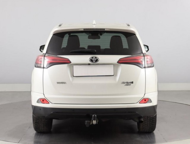 Toyota RAV 4  2.0 VVT-i 
