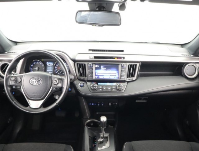 Toyota RAV 4  2.0 VVT-i 