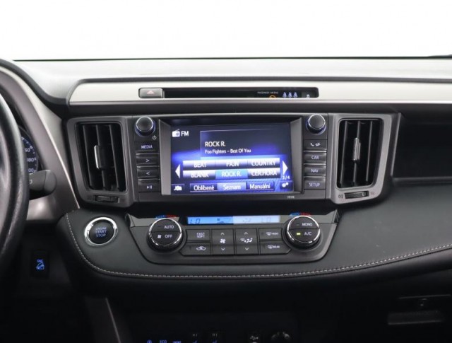 Toyota RAV 4  2.0 VVT-i 