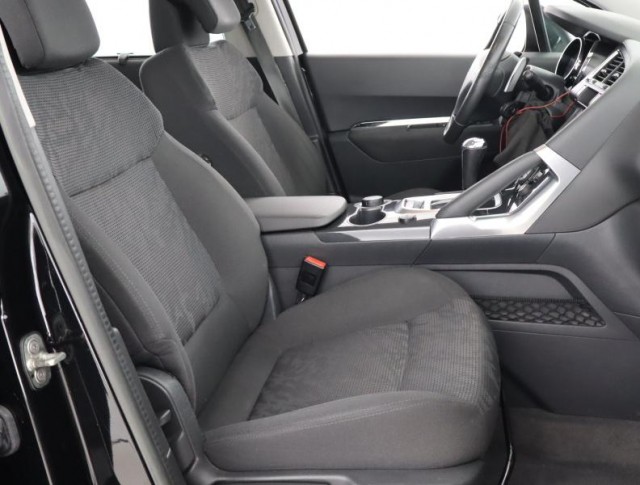 Peugeot 3008  1.6 HDi 