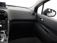 Peugeot 3008  1.6 HDi 