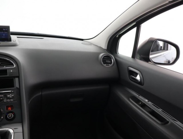 Peugeot 5008  1.6 HDi Allure