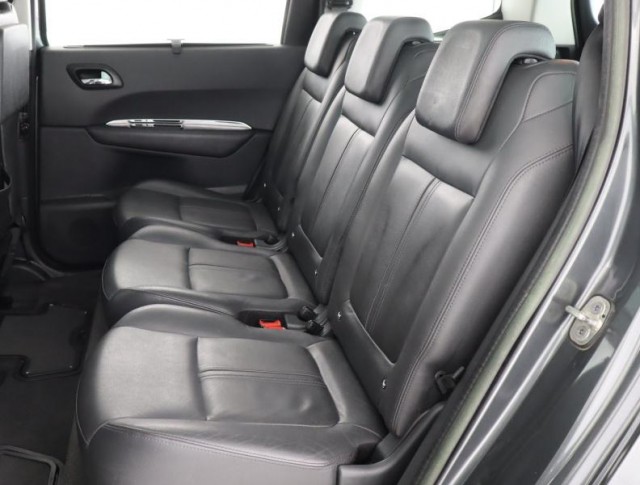 Peugeot 5008  1.6 HDi Allure