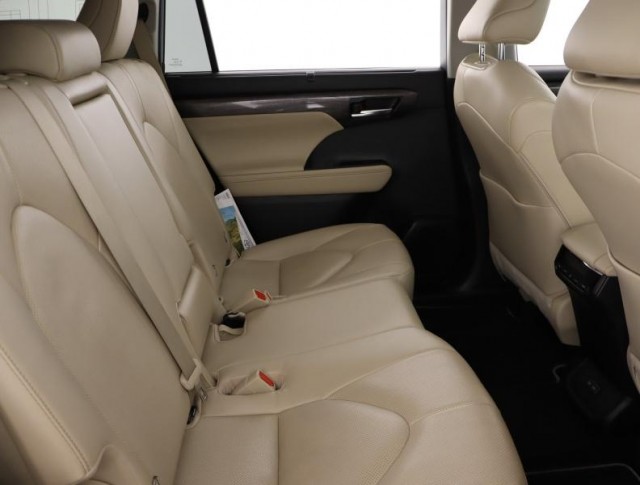 Toyota Highlander  2.5 Hybrid 